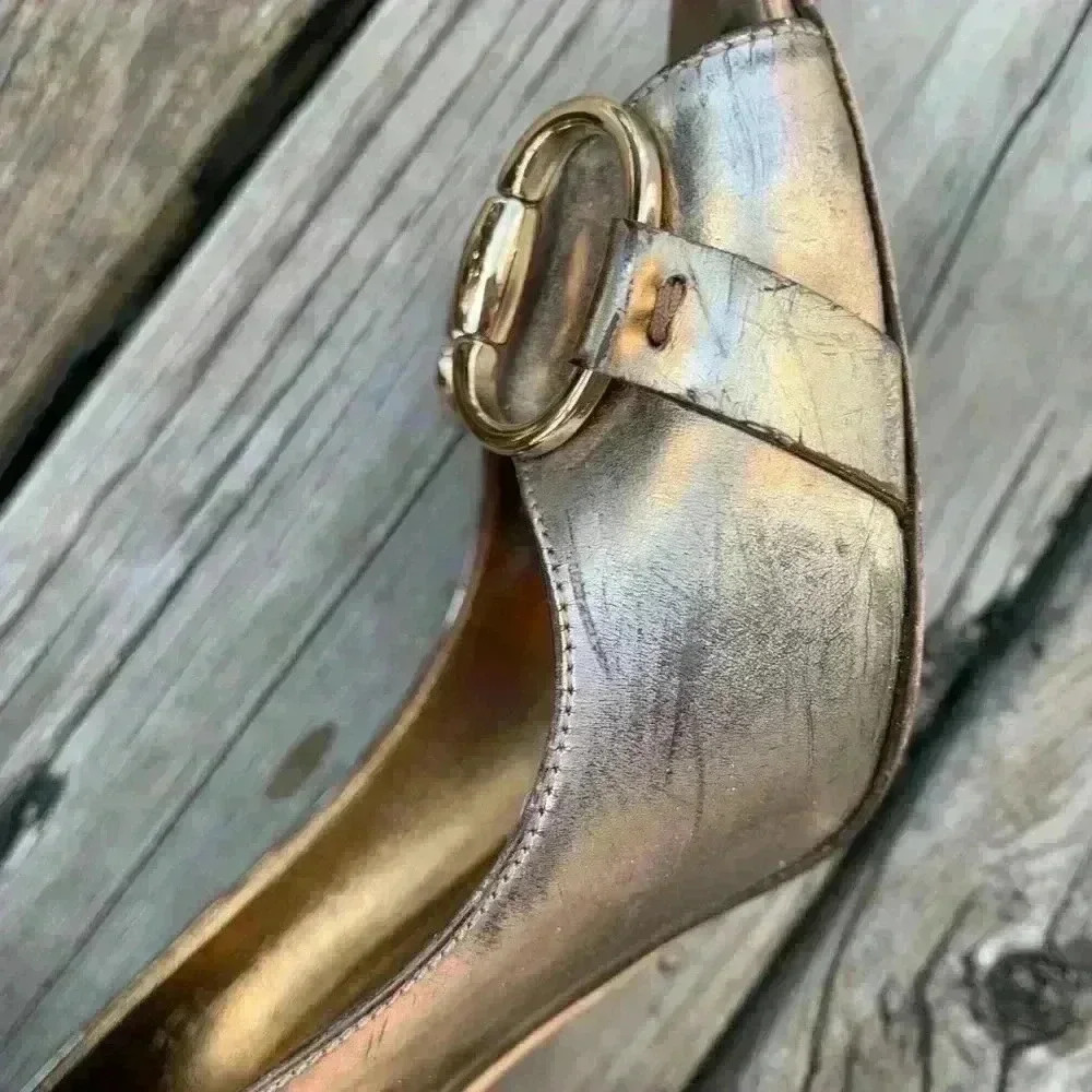 Gucci  metallic leather shoes with buckle - Picture 9 of 14